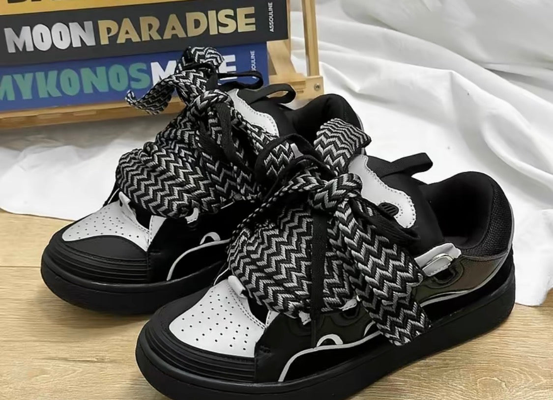 Reflective lanvins