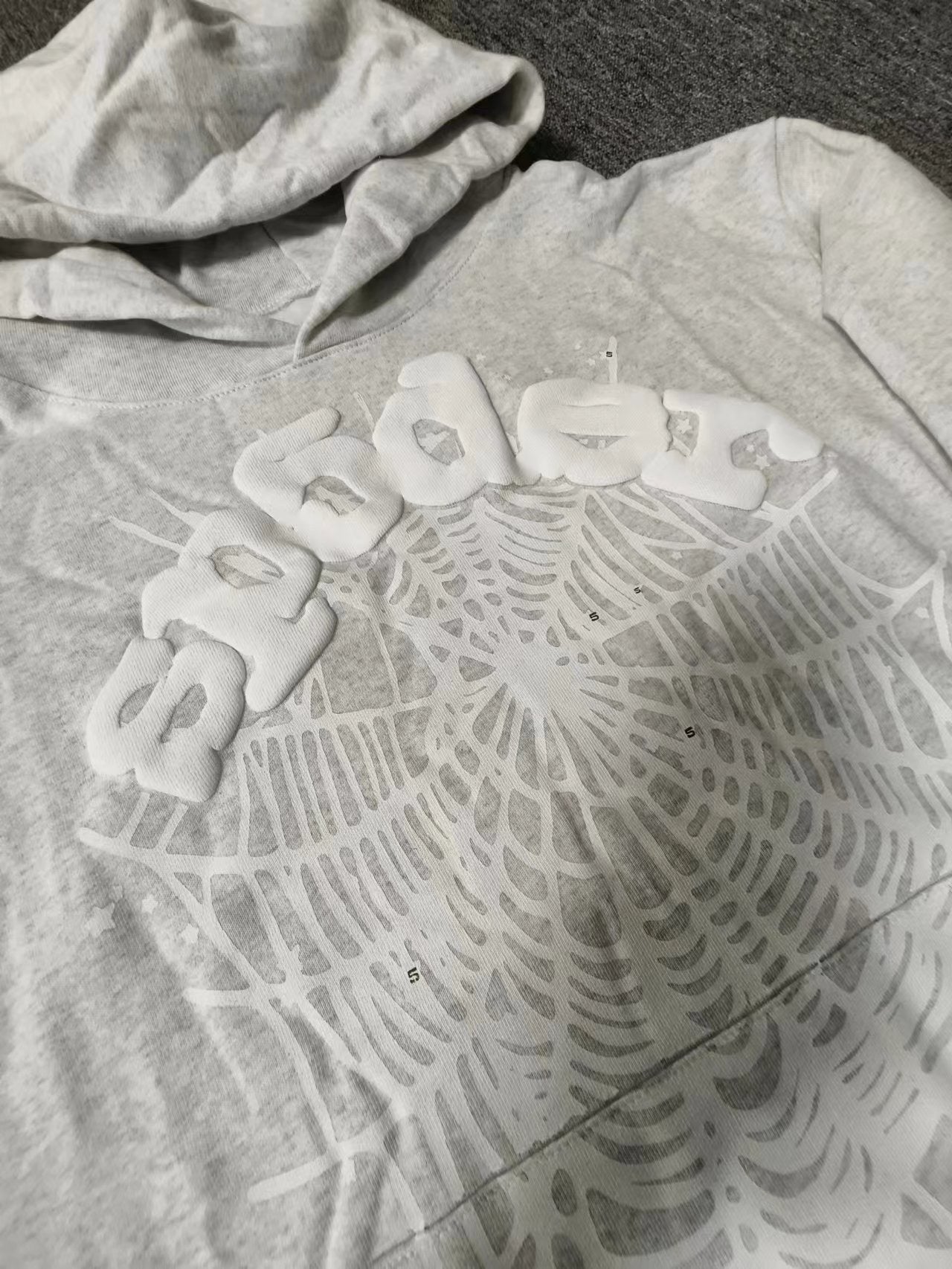 Light grey spider v2